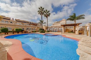 Planta baixa a Villamartín-Las Filipinas. Iexclnos complace presentar este exquisito apartamento en planta