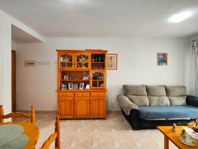 Foto a0943083-0e35-4225-8c75-0a254dfb40ec. Apartament amb aparcament piscina a Antonio Machado Torrevieja