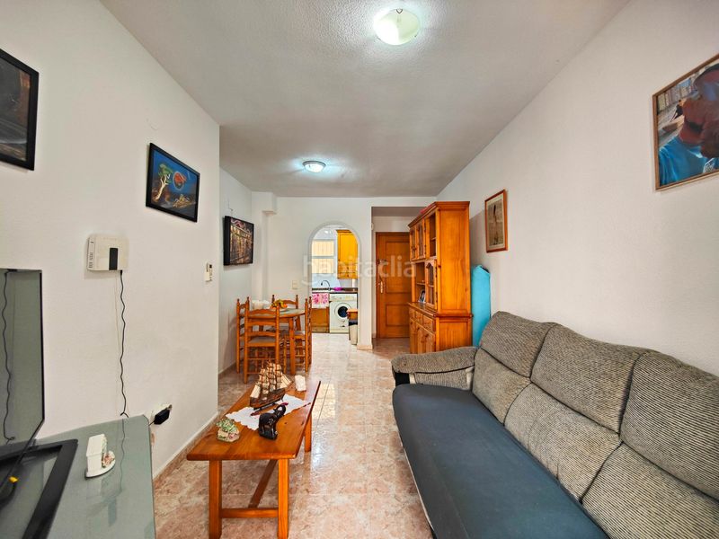 Foto dbf02de6-1fbf-436d-9717-2d4f8f3d516d. Apartament amb aparcament piscina a Antonio Machado Torrevieja