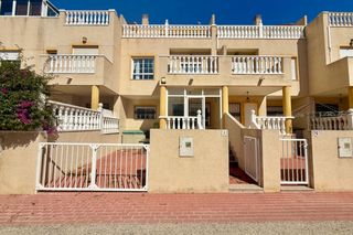 Casa adossada a El Edén. Descubra esta casa adosada con orientacioacuten oeste, en perfec