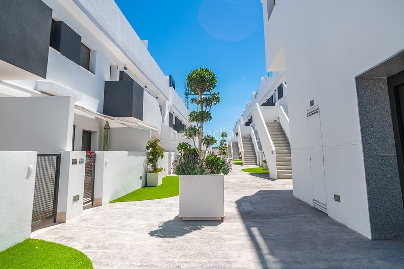 Foto 77795124-b5eb-4127-a8b5-ca57bda1fd6b. Planta baixa amb piscina a Los Balcones-Los Altos Torrevieja
