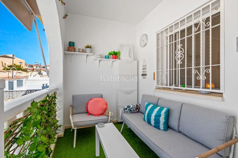 Foto af21204c-fc12-4bb1-8480-78a81782790c. Casa aparellada amb piscina a Benijófar