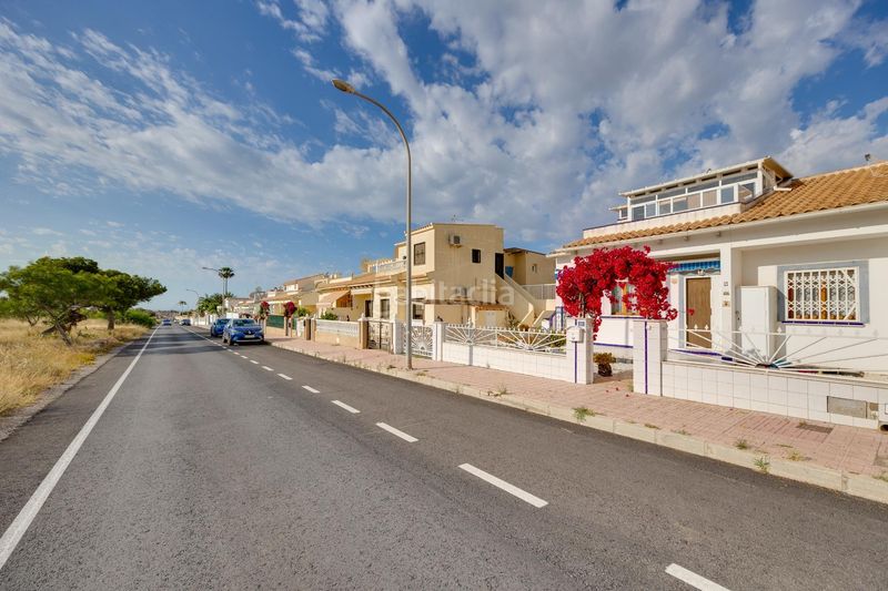 Foto b5cada85-0f33-4b16-86c4-88d881989970. Casa aparellada a La Florida Orihuela