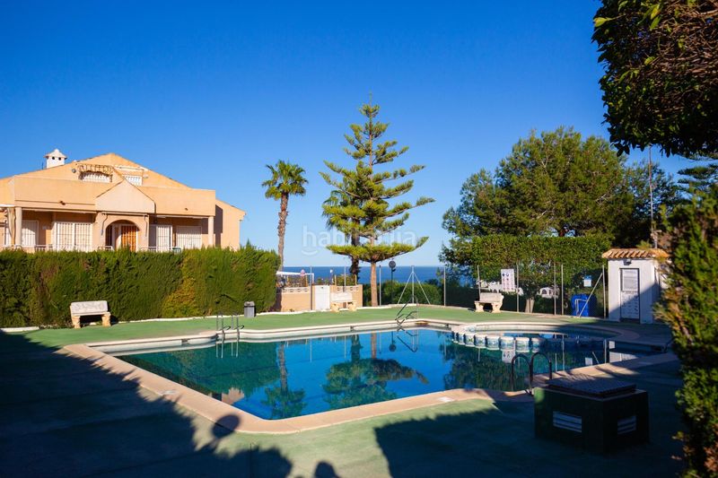 Foto 1d190c1d-8c91-4371-93c6-2ce1e83087d7. Àtic amb piscina a Torreblanca Torrevieja