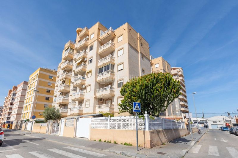 Foto 2ff4427f-6ae0-4a23-809e-cf9bea7e6cf4. Apartament amb piscina a nueva Torrevieja Torrevieja