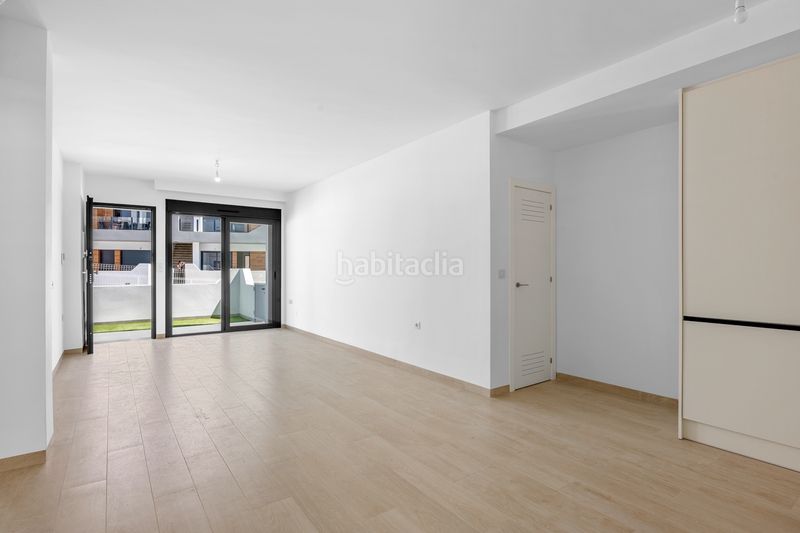 Foto 49e1fdbe-7831-4960-bb6d-a6d8fb0991cc. Planta baixa amb piscina a San Miguel de Salinas