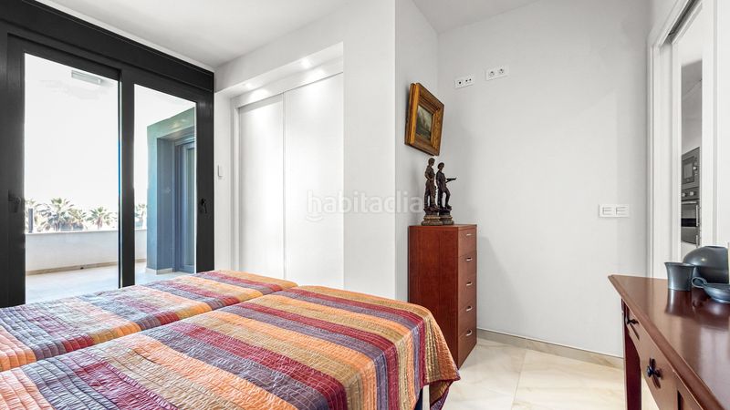 Foto ca2d6ab9-c146-492c-ae59-62ed1dce1652. Apartament amb piscina a La Florida Orihuela