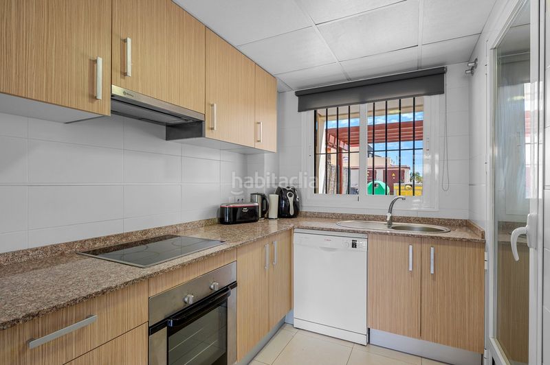Foto a3d01ef8-f784-4721-b53d-7dde133e2094. Casa adossada amb piscina a Lo Marabú Rojales