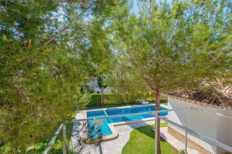 Foto bef55f47-9a57-4172-849e-064008bc9362. Masia amb piscina a Campoamor Orihuela