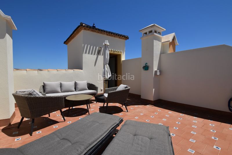 Foto 1d9e5fba-d75f-4aec-bd2b-96f58013360d. Casa adossada amb piscina a Algorfa