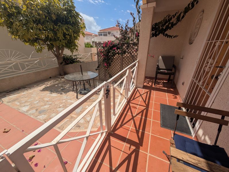 Foto b4a1193a-3da0-496e-8fe8-dc37e03af232. Planta baixa amb piscina a Playa Flamenca Orihuela