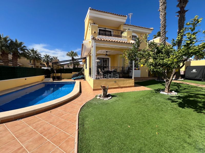 Foto 1b3222bf-acf2-41d2-8f25-eeabec7a0058. Xalet amb aparcament piscina a Lomas de Cabo Roig - Los Dolses Orihuela