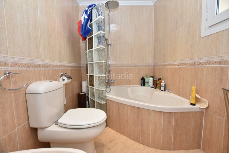 Foto c6d59d26-9f8d-4222-8cae-b3184a8565b6. Xalet amb aparcament piscina a Lomas de Cabo Roig - Los Dolses Orihuela