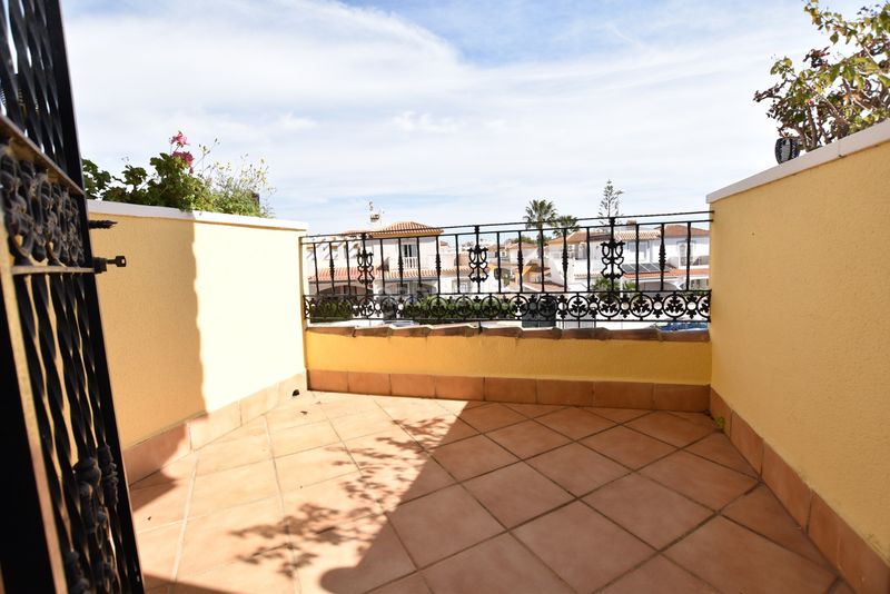 Foto ceadd110-5ac7-4eaf-b7ab-57b4f34c82b4. Xalet amb aparcament piscina a Lomas de Cabo Roig - Los Dolses Orihuela