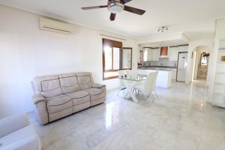Ground floor in Los Almendros. Villamartin pau 8, apartamento en esquina frente a la piscina co