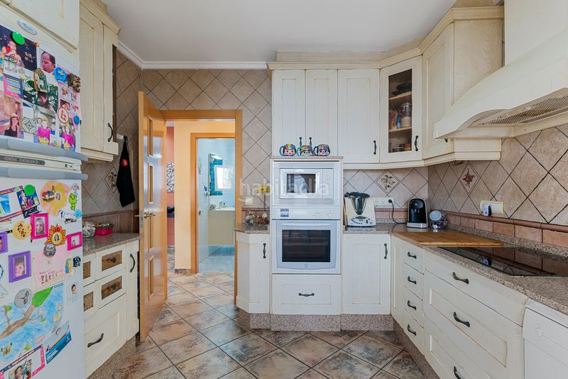 Foto 053de11c-9266-46be-a76c-e17f090f2330. Chalet ... en Rojales