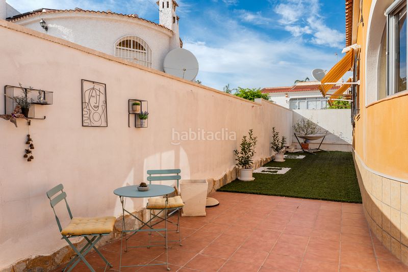 Foto 08513995-6aea-4767-85c7-bd36e64899e7. Chalet ... en Rojales