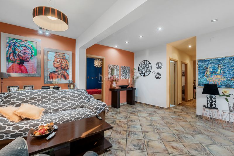 Foto 0f6ca0f8-7d85-45dc-9565-5c9be107bc81. Chalet ... en Rojales
