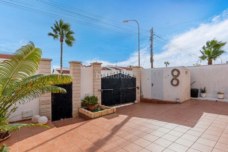 Foto 9842b8b9-d420-4d94-bf72-e55eeabf04dd. Chalet ... en Rojales