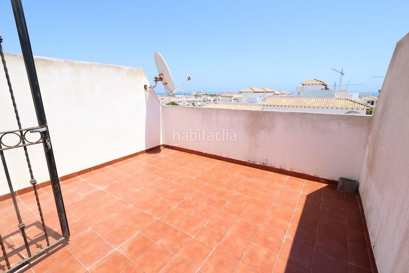 Foto cd09ebcf-5942-497f-8305-9f8d1ba9a8ad. Casa adossada amb piscina a Los Balcones y los Altos Orihuela