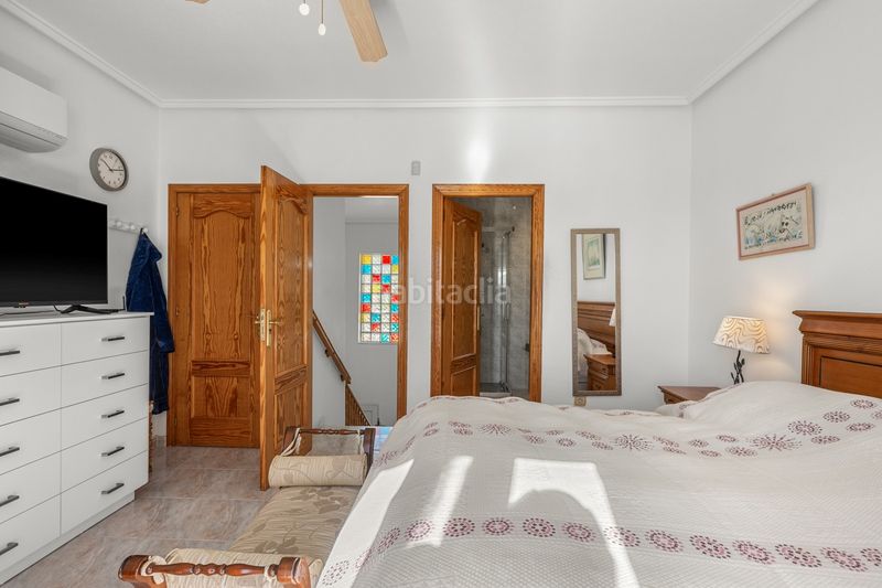 Foto dbb788f7-aa10-468b-bade-8607904bf6ea. Xalet a Rojales