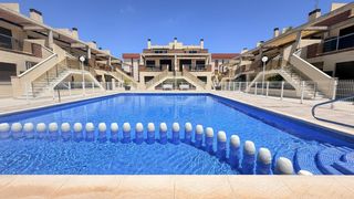 Ground floor in Lomas de Cabo Roig - Los Dolses. Descubra la combinacioacuten perfecta de confort, comodidad y es