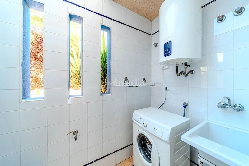 Foto 3eaf1ff5-2306-489a-85da-ac9f6bd5c5d0. Casa adossada amb piscina a Aguamarina Orihuela