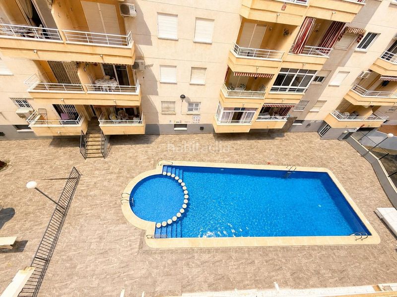 Foto 23cb8b39-fb5e-4e0f-8616-d0de8e1ca5a3. Àtic amb piscina a Antonio Machado Torrevieja