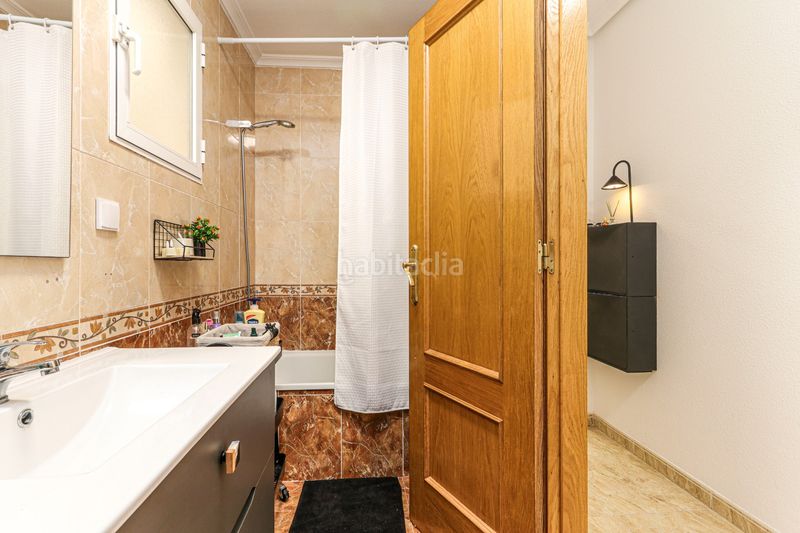Foto 4d500aa6-25b8-473e-98d3-16c18df561e2. Apartament a El Molino Torrevieja