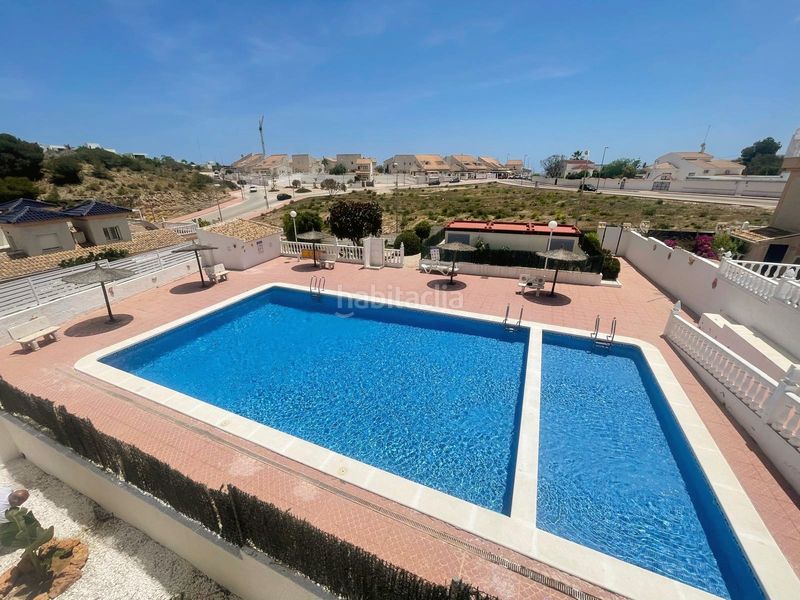 Foto 1b884022-7fb6-4876-a2f0-1d15b8207d49. Casa aparellada amb piscina a Rojales