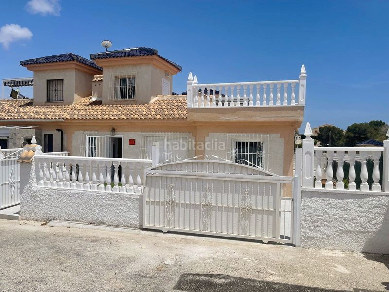 Foto 70368247-3719-44fc-bc48-b3612323e3ba. Casa aparellada amb piscina a Rojales