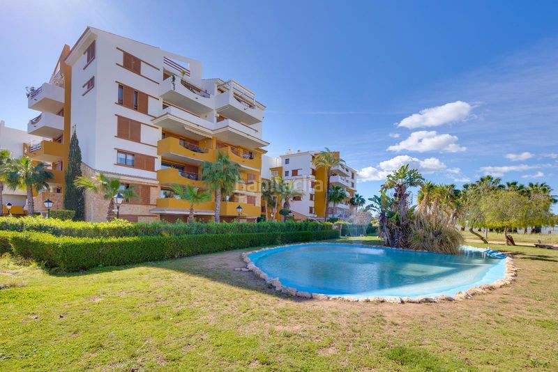 Foto 25d4f2ca-dc95-4d4e-9839-061dbfc9a9f0. Apartament amb piscina a Punta Prima Torrevieja