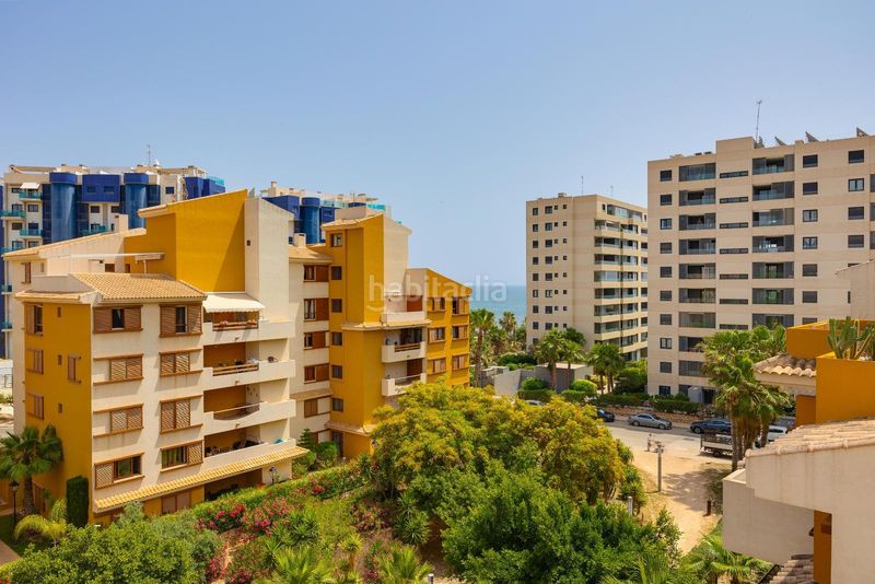 Foto b330c482-fb7e-49b8-a646-7b3bed9c3579. Apartament amb piscina a Punta Prima Torrevieja