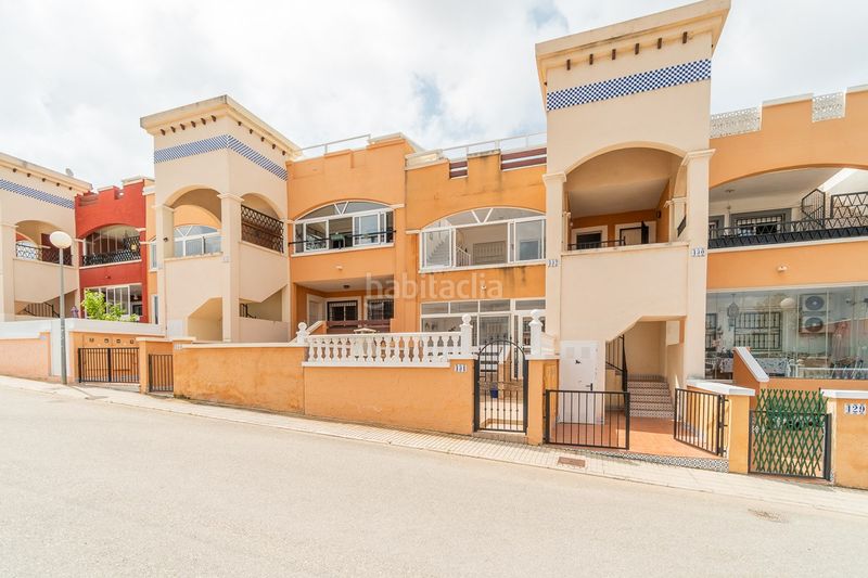 Foto d1548038-f2bc-4c0a-9015-2db945296905. Àtic amb piscina a La Florida Orihuela