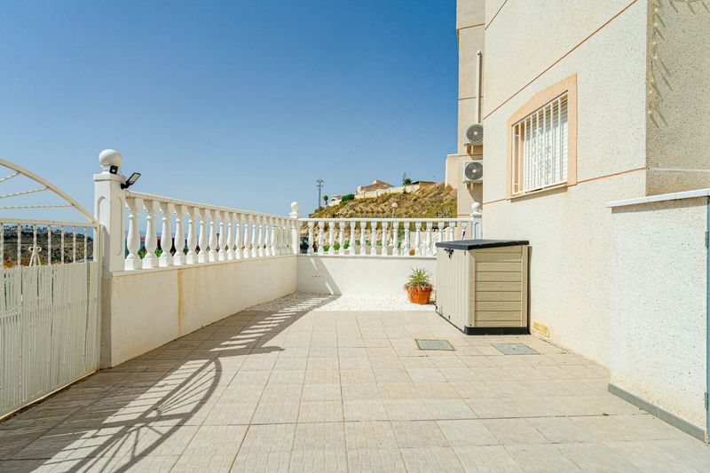 Foto 0b16b544-8c62-43ee-bb84-dedd33bddd03. Planta baixa amb piscina a Rojales