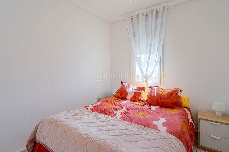 Foto 85a9fc54-57ce-4451-8618-f977943f9cdc. Planta baixa amb piscina a Rojales