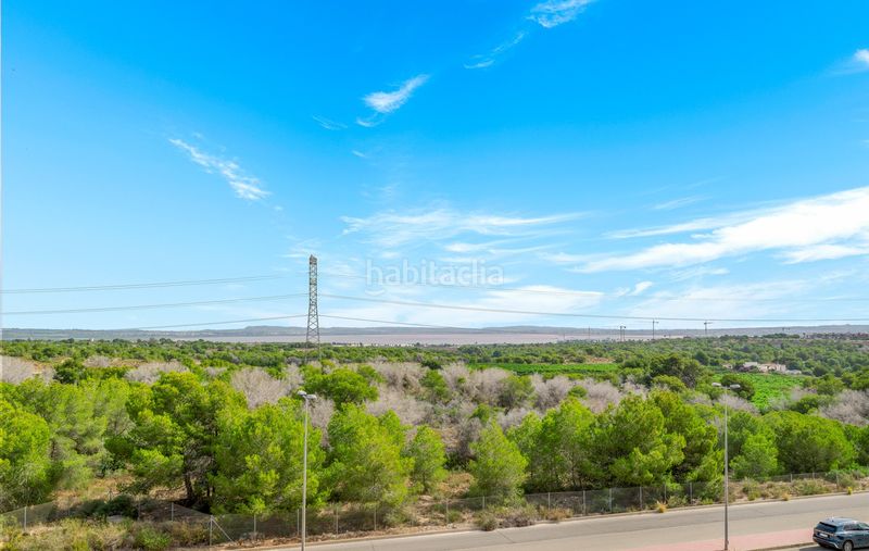 Foto 44c4495c-acfa-4a9a-b872-dca21b9f610b. Chalet ... en Los Almendros Orihuela