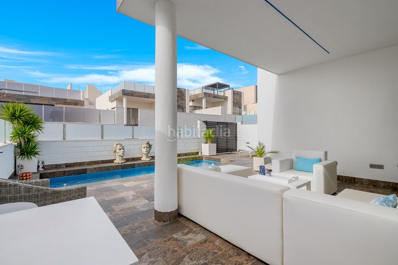 Foto 51fe0f28-85d1-4f5c-9afd-a1b4b7251365. Chalet ... en Los Almendros Orihuela