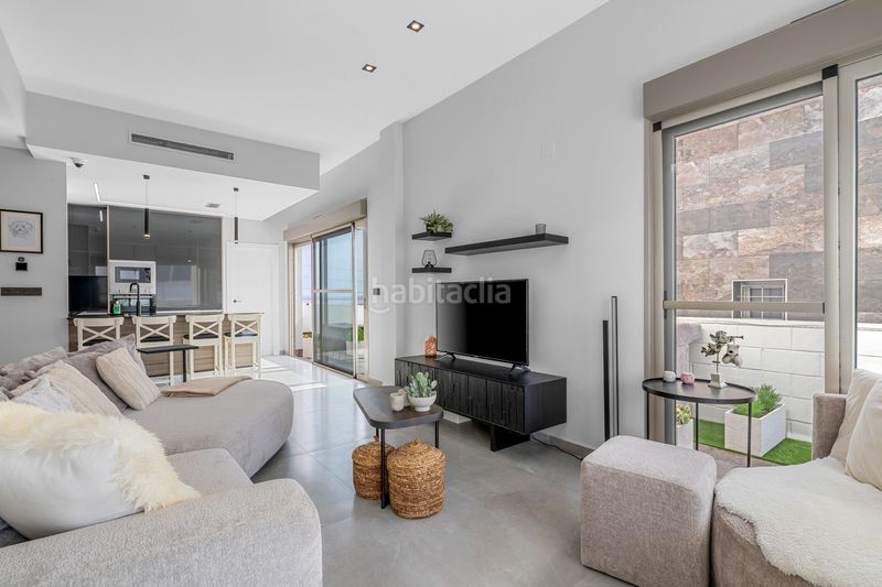 Foto e7d37ce1-f73d-4663-a324-2f1ef692479c. Chalet ... en Los Almendros Orihuela