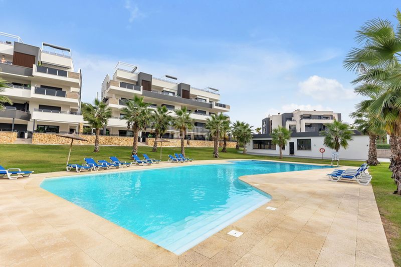 Foto 0cd0e779-794f-4358-a8cf-4fe86d5bd682. Apartament amb aparcament piscina a La Florida Orihuela