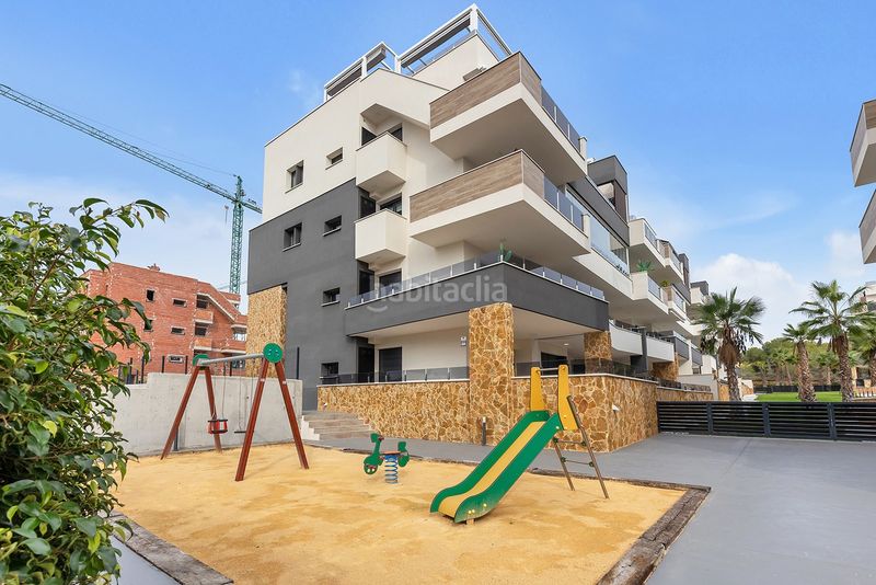 Foto 610e1b6b-a810-46f4-ba32-c9b2d38cbb03. Apartament amb aparcament piscina a La Florida Orihuela