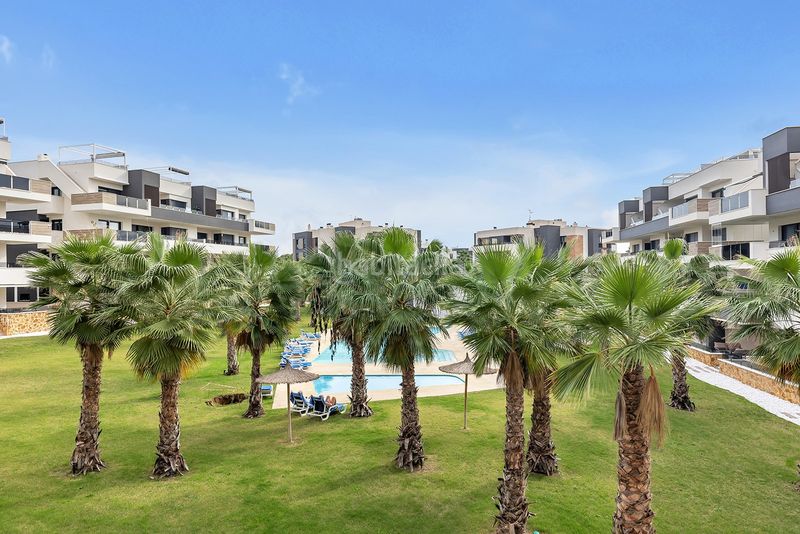 Foto 911d8f80-2ea1-4ea9-8fdc-1472d7a5f561. Apartament amb aparcament piscina a La Florida Orihuela