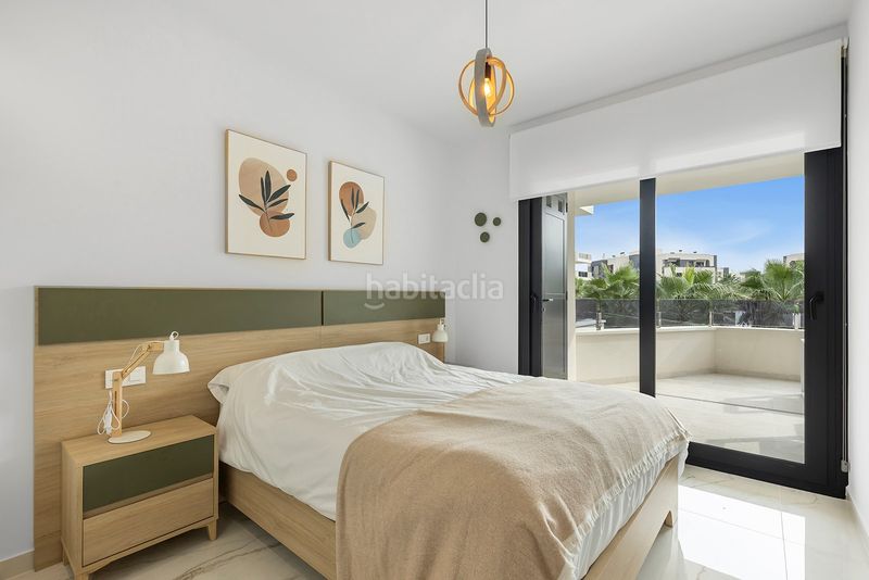 Foto b3536713-49ff-4772-9f19-6d12b5dbaea1. Apartament amb aparcament piscina a La Florida Orihuela