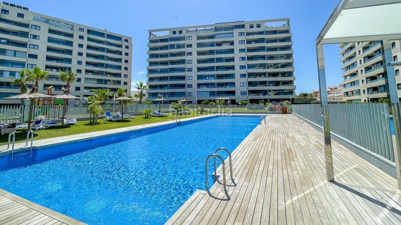 Foto ca9980ad-dc22-4ebc-a78e-6a0a35cfff10. Apartament amb piscina a Punta Prima Torrevieja