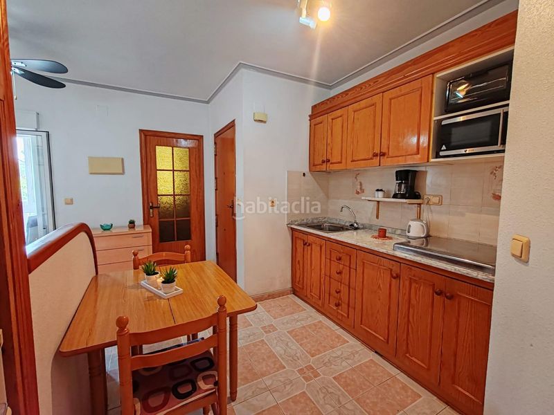 Foto 89b7aff5-7b3e-435a-8b9a-d6e1a274d7a5. Apartament amb piscina a Avenida Habaneras - Curva de Palangre Torrevieja