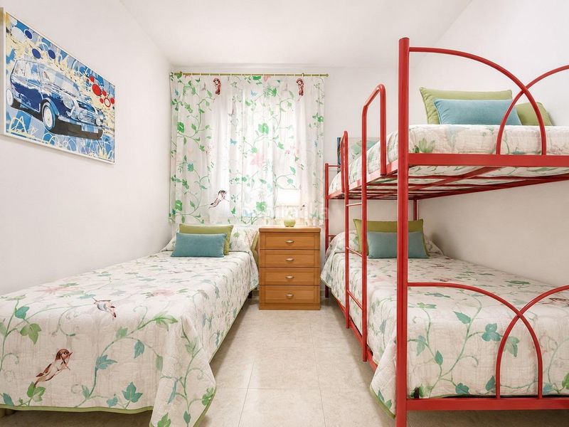 Foto 79d5bfc5-ce8b-457f-b8b2-32bbcdae9785. Apartament amb piscina a Campoamor Orihuela