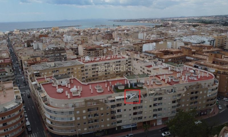Foto c5efd1eb-77d8-48a4-a405-14b4d410c224. Àtic amb piscina a El Molino Torrevieja