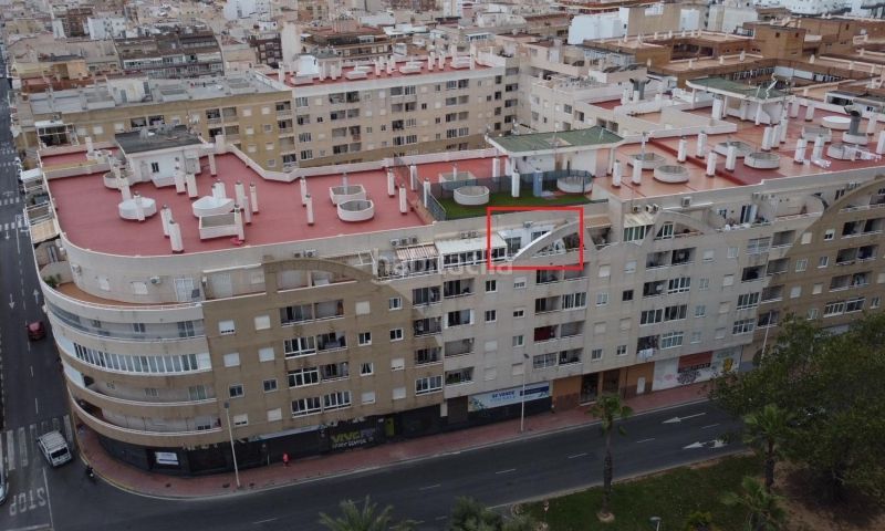 Foto fd6c4656-7d1e-4f3d-8d17-949b86492877. Àtic amb piscina a El Molino Torrevieja