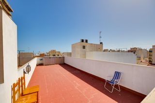Àtic a El Molino. Presentamos esta excelente propiedad ubicada en el centro de tor