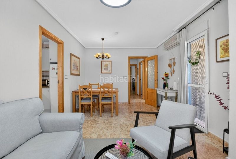 Foto 0425be91-7ea2-4020-b2ef-50a07a4da54c. Apartament amb piscina a Antonio Machado Torrevieja
